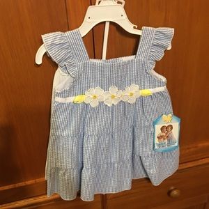 NWT children’s two piece summer outfit.  Size 18M